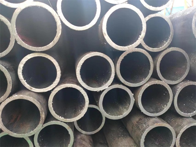 无锡10#结构用无缝钢管